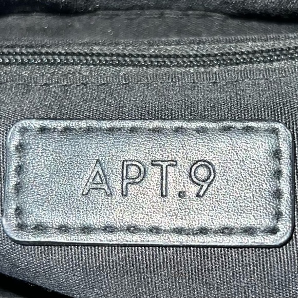 Women’s Apt. 9 Brooklyn Bow Faux Leather Floral Shoulder Bag Purse Tote - Picture 6 of 6